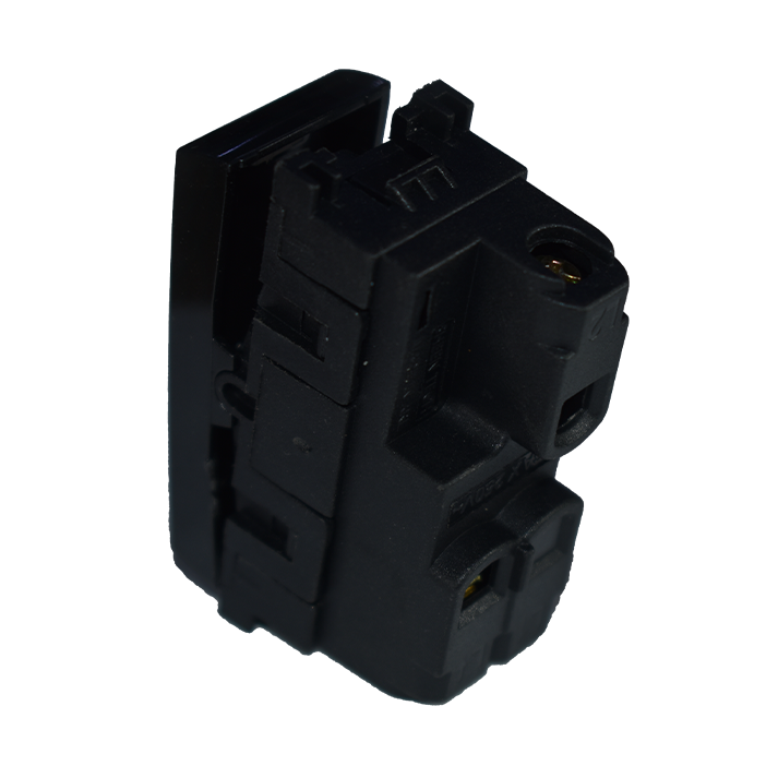 مفتاح مفرد 16 امبير اسود شين تك