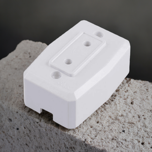 بريزه خارج الحيط - الورداني للإضاءة الحديثة