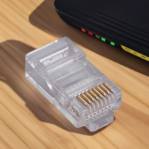 فيشة الشبكة RJ45 شفافة بلسان قفل وأطراف ذهبية