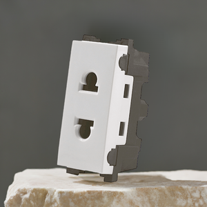 بريزه امريكي 16 امبير ابيض كون نايس - الورداني للإضاءة الحديثة